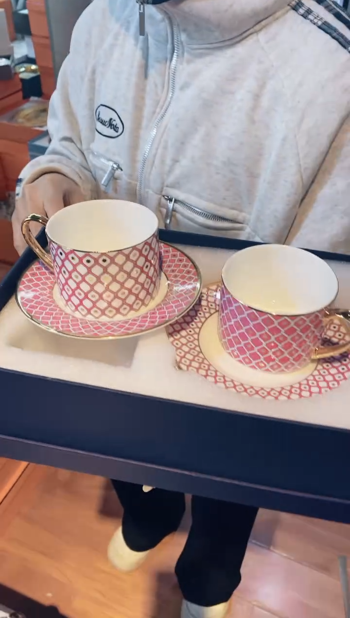 【闪购商品】杯鸿辉家品牌瓷器，京东包邮！