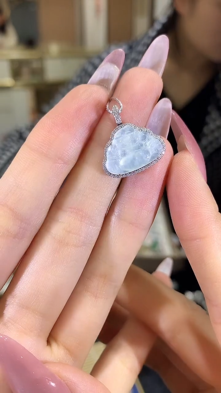 【闪购商品】翡翠吊坠(不含链)18K金镶嵌翡翠吊坠WXY