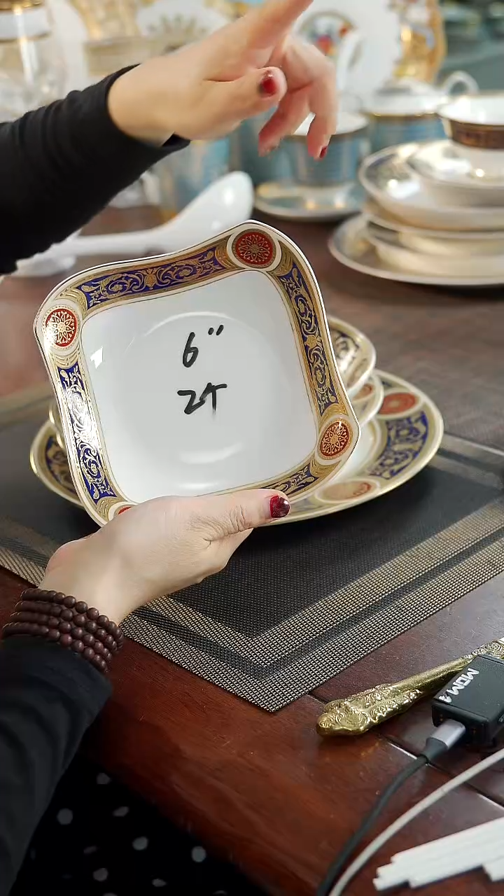 瓷片6英寸方碗2个 