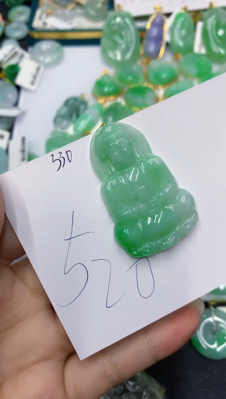 颈饰足银镶嵌翡翠1111111111111