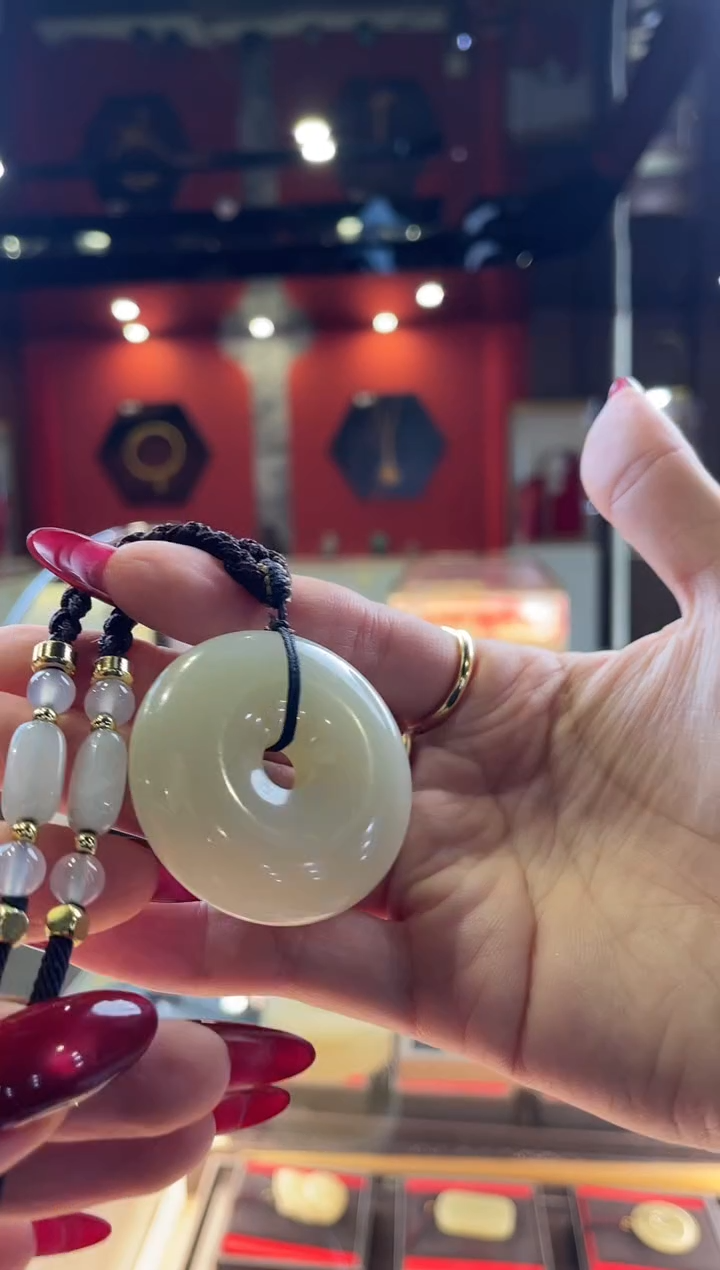 和田玉未镶嵌吊坠(赠链)新疆和田玉平安扣