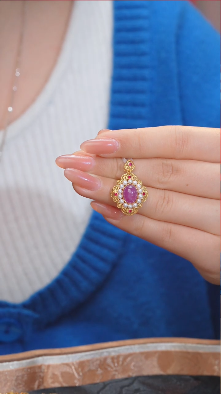 【闪购商品】红宝石吊坠不含链18K金镶嵌（3ct）@@Q2376