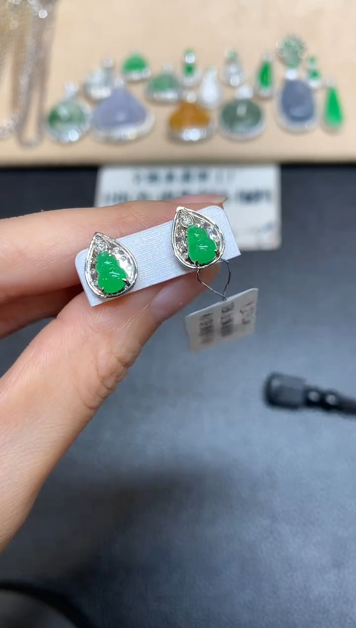 【闪购商品】翡翠耳饰18K金镶嵌【无服务费