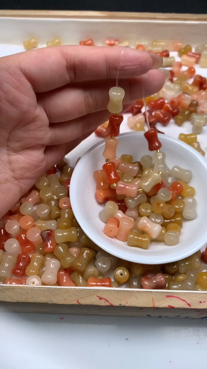 未镶嵌散珠石英质玉玉B426 三彩金丝玉 大竹节 8*12mm 10个8元