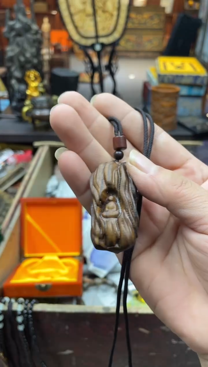 【闪购商品】大叶紫檀（黑酸枝木类） 