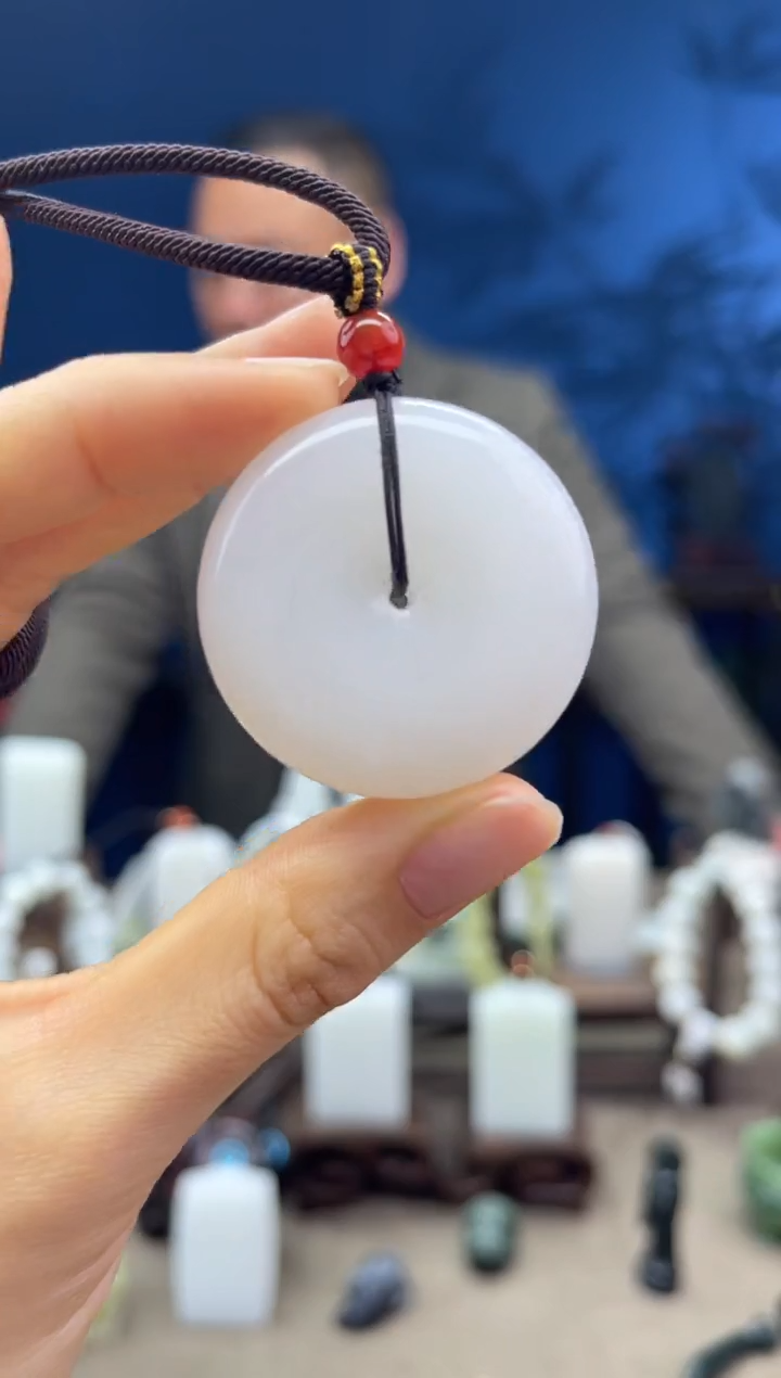 【闪购商品】和田玉颈饰未镶嵌1