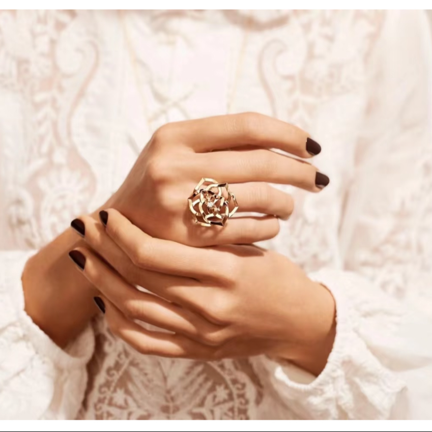 99新 Piaget/伯爵 小花攀攀玫瑰花 戒指 18K玫瑰金 50码