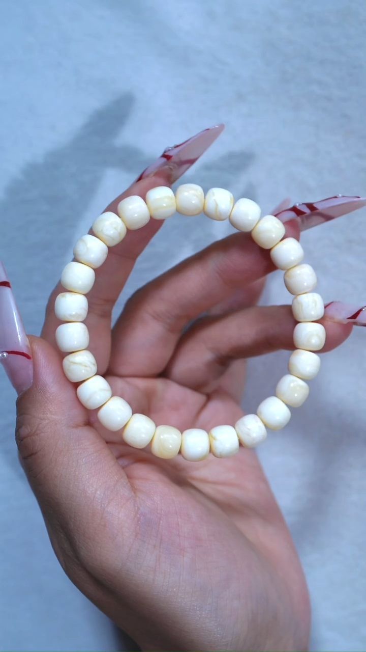 手链琥珀未镶嵌典藏级8.3mm瓷白浓蜡顺色少纹