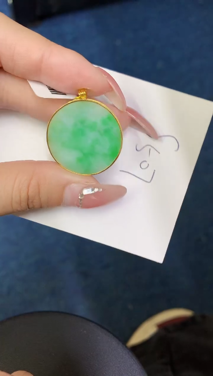 【闪购商品】翡翠颈饰18K金镶嵌000000000000