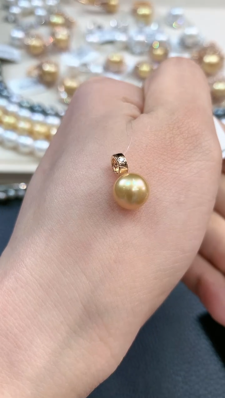 【闪购商品】海水珍珠吊坠18K金镶嵌m1