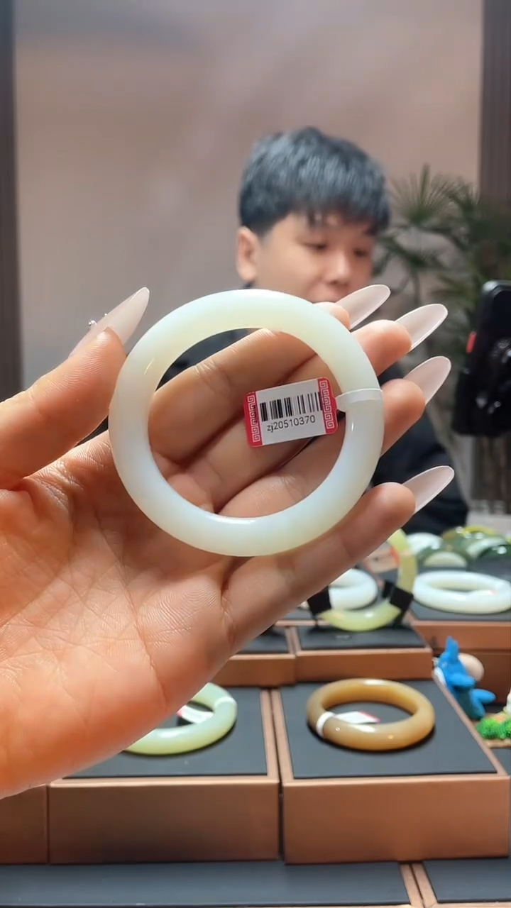 【闪购商品】和田玉手镯未镶嵌53白玉20510370