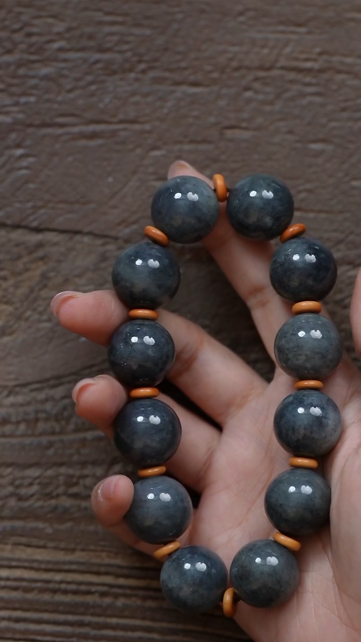 未镶嵌和田玉挂件LUCA-192