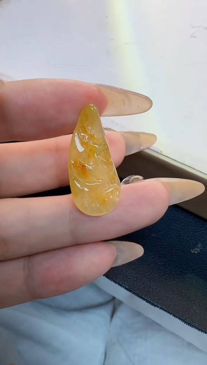 翡翠未镶嵌吊坠(不含链)缅甸A货翡翠