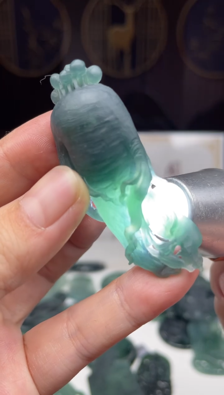 【闪购商品】定制翡翠未镶嵌      *33