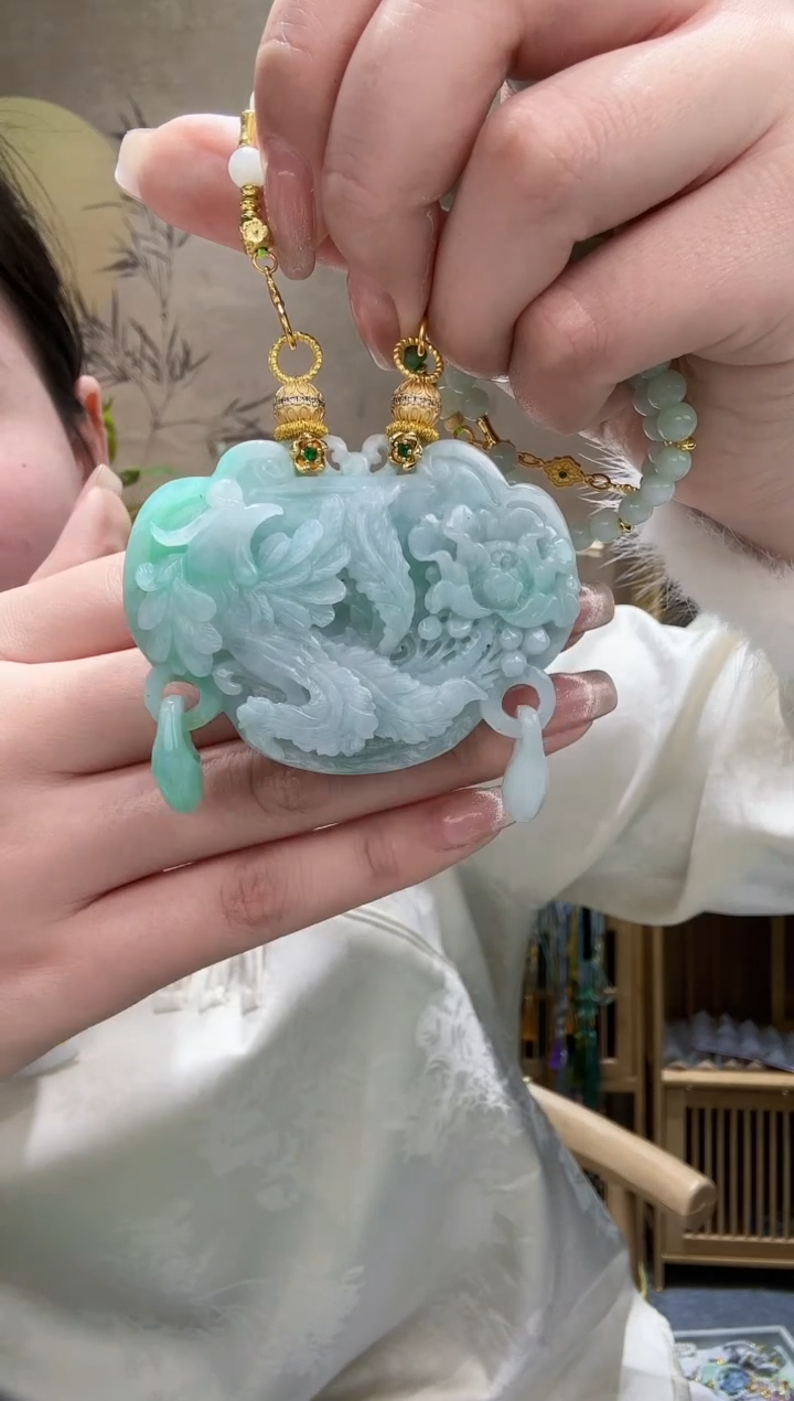 【闪购商品】翡翠颈饰未镶嵌吊坠