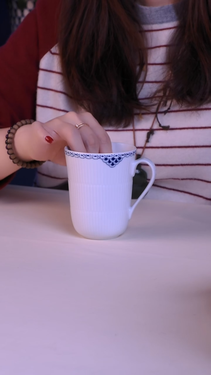 每天早上六点（公主蓝 无盒）