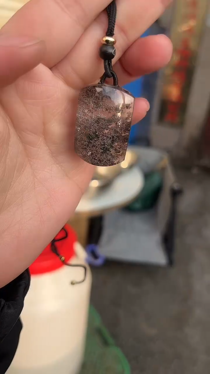 【闪购商品】水晶吊坠(赠链)未镶嵌天然紫幽灵无事牌多样性发一mm