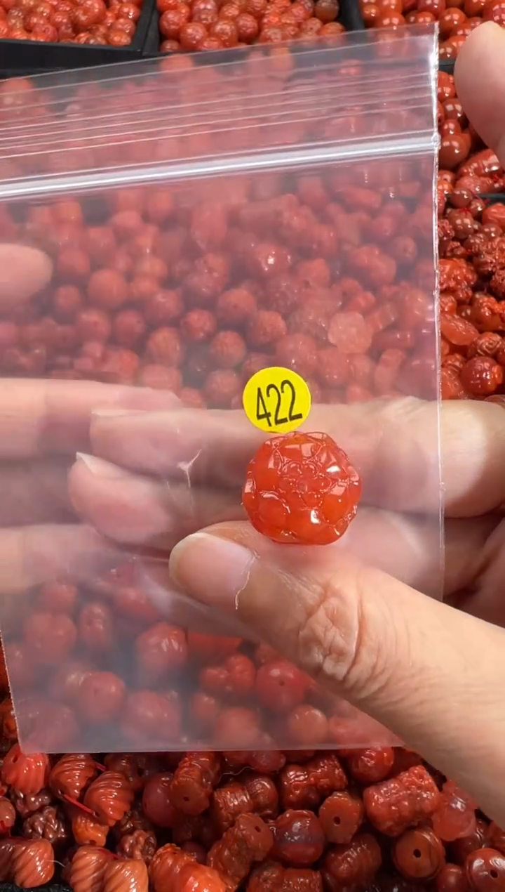 颈饰未镶嵌南红玛瑙1