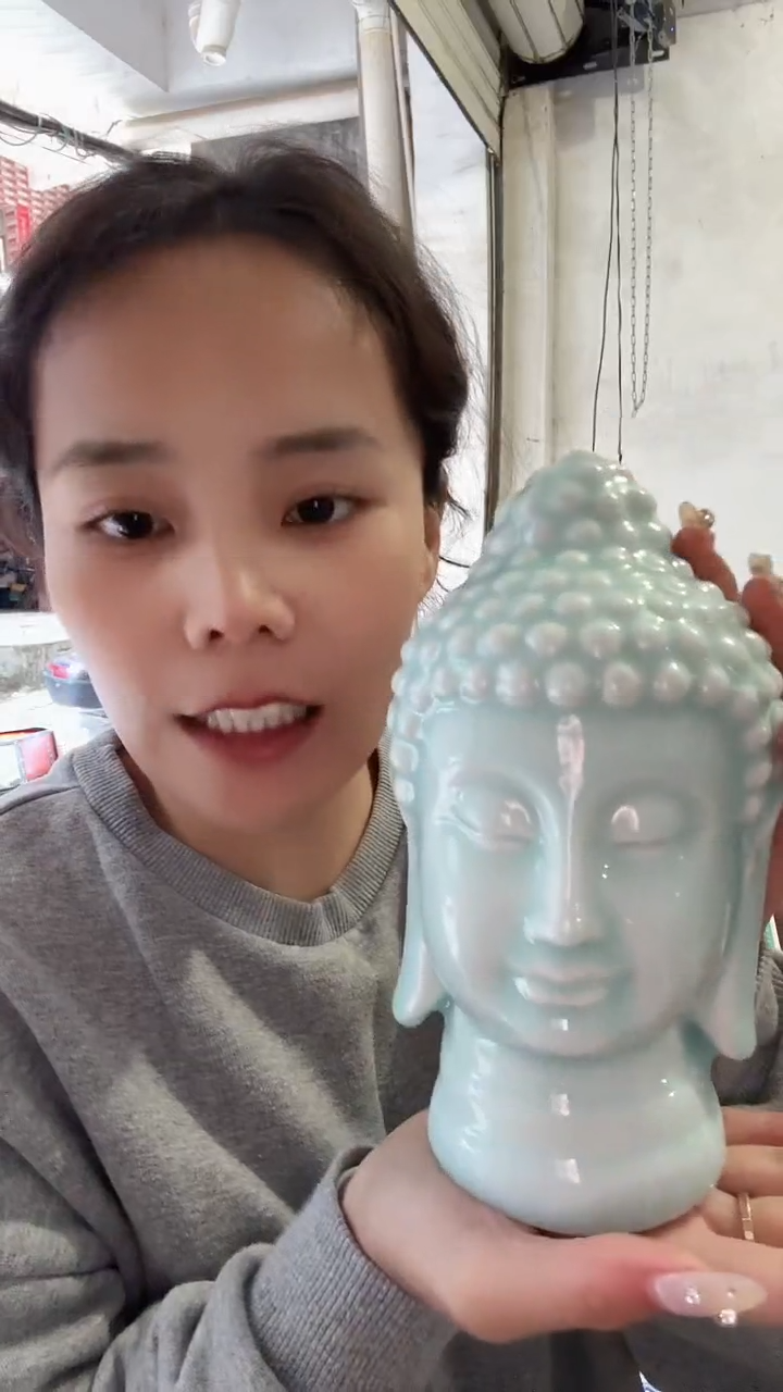 瓷片清****?一个高级的佛头的瓷器