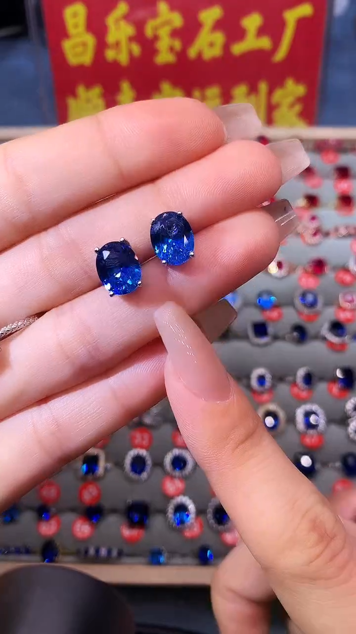 【闪购商品】蓝宝石耳饰银S925镶嵌11111