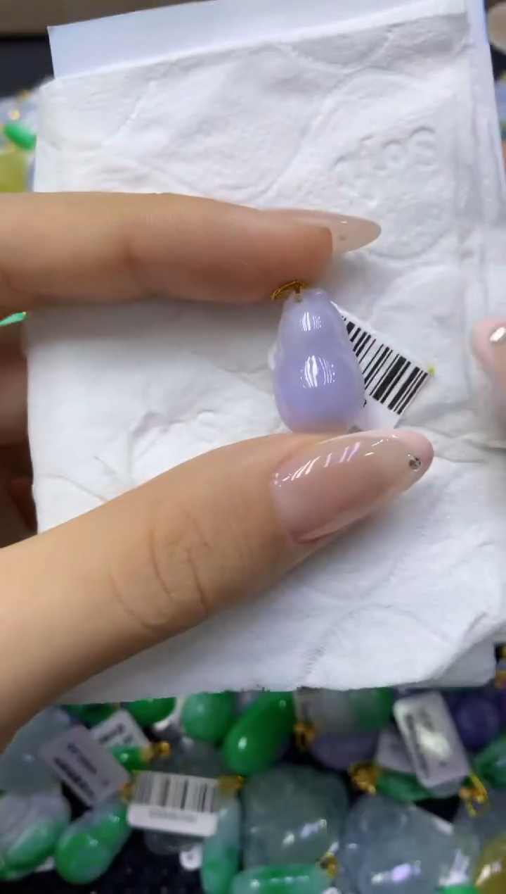 颈饰18K金镶嵌翡翠天然缅甸翡翠A货