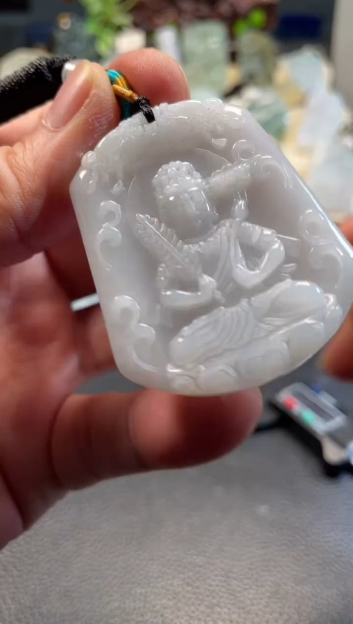 颈饰未镶嵌翡翠12/12/126