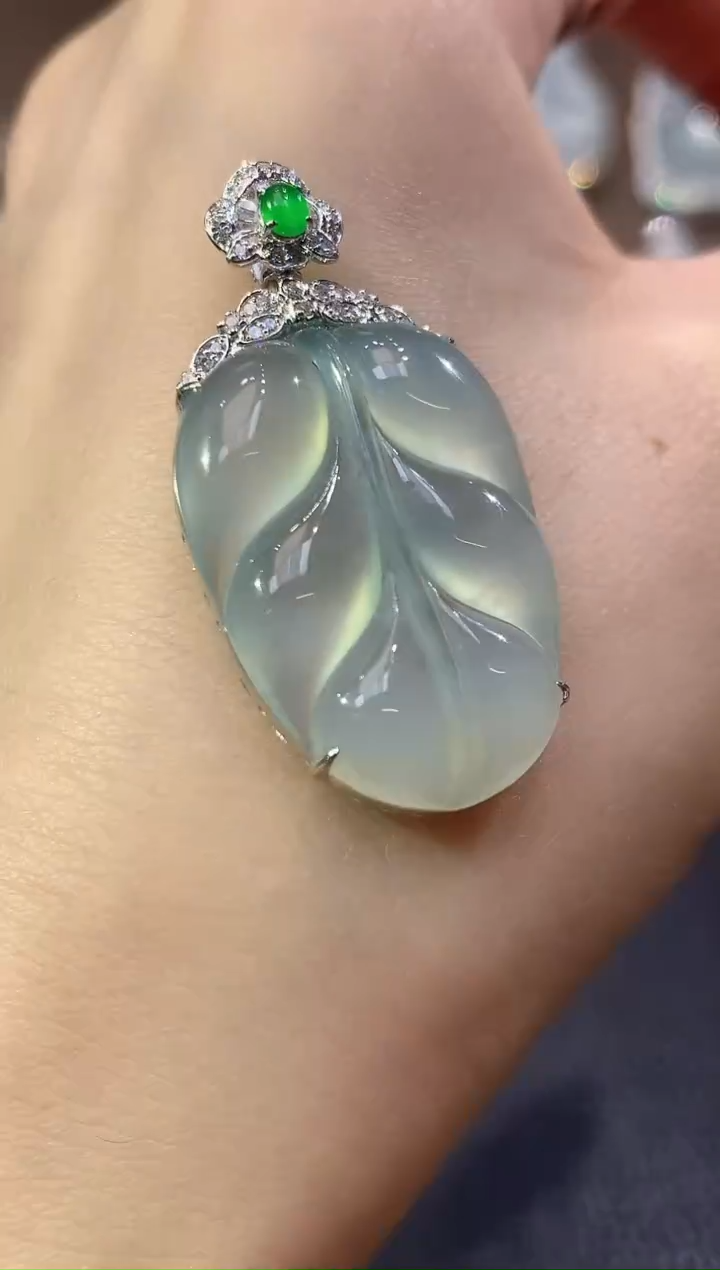 吊坠(不含链)18K金镶嵌翡翠D6