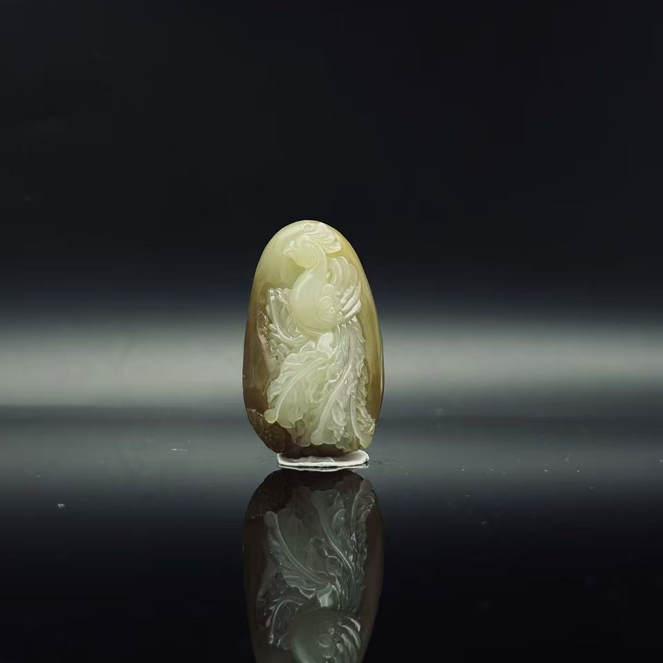 和田玉且末糖白凤舞九天吊坠 2139