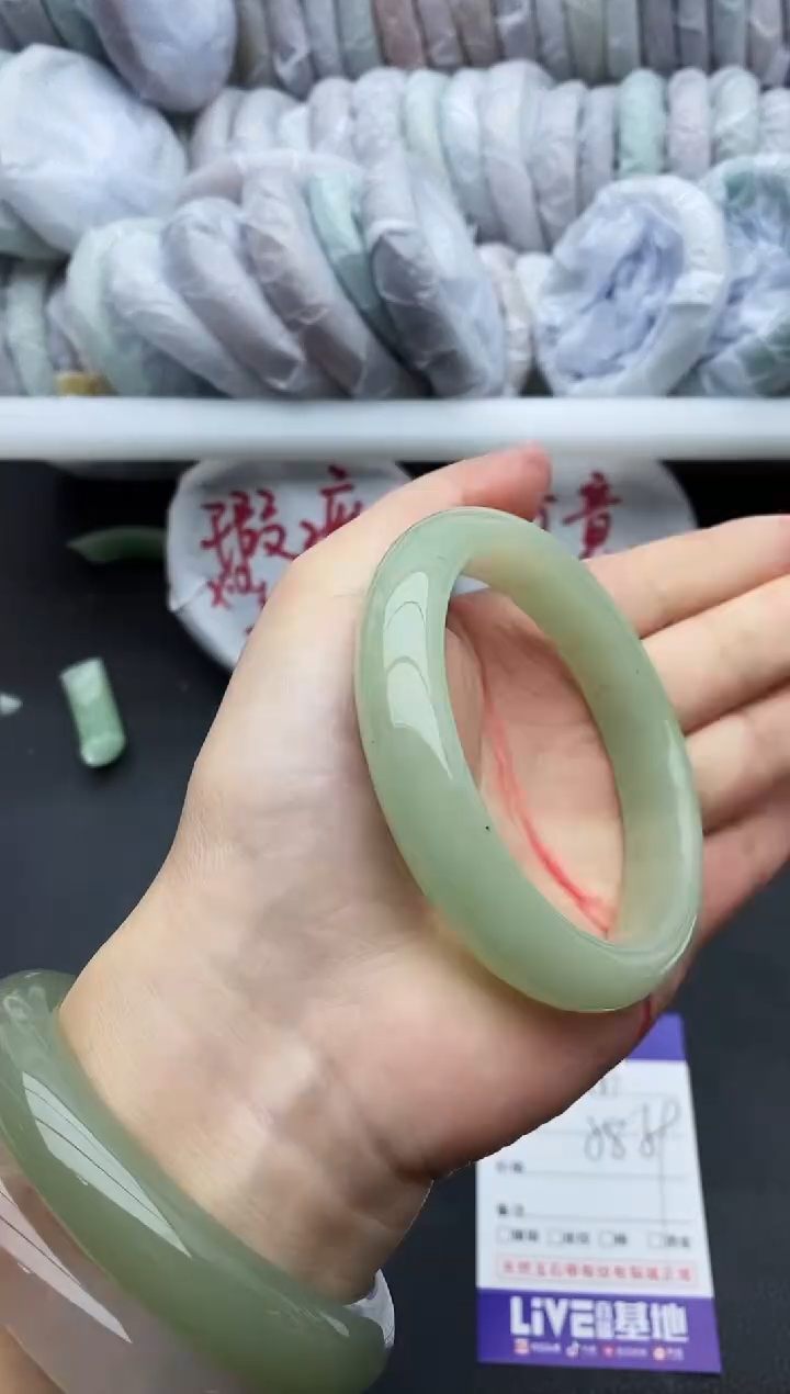 未镶嵌手镯石英质玉瑕疵187+58/59