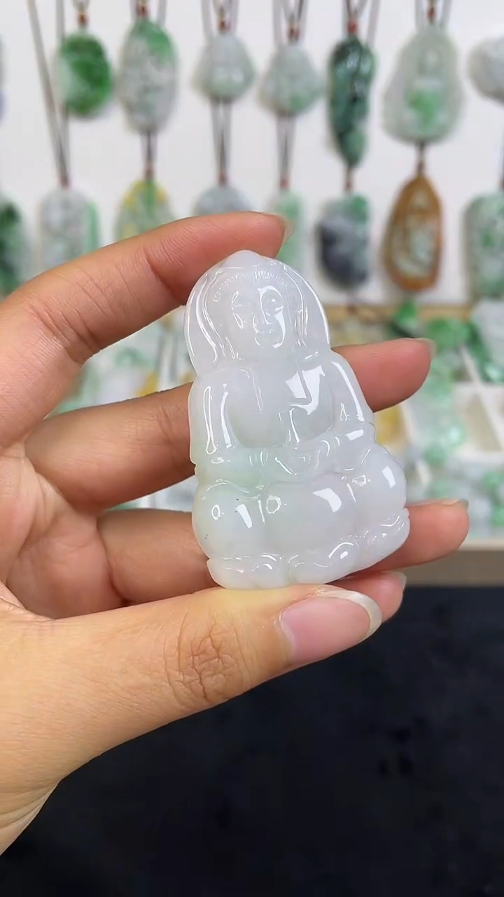 颈饰未镶嵌翡翠1