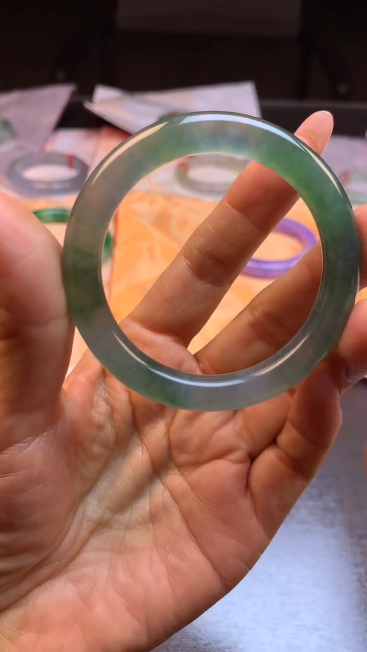 未镶嵌手镯（圆镯）翡翠缅甸天然翡翠A货手镯