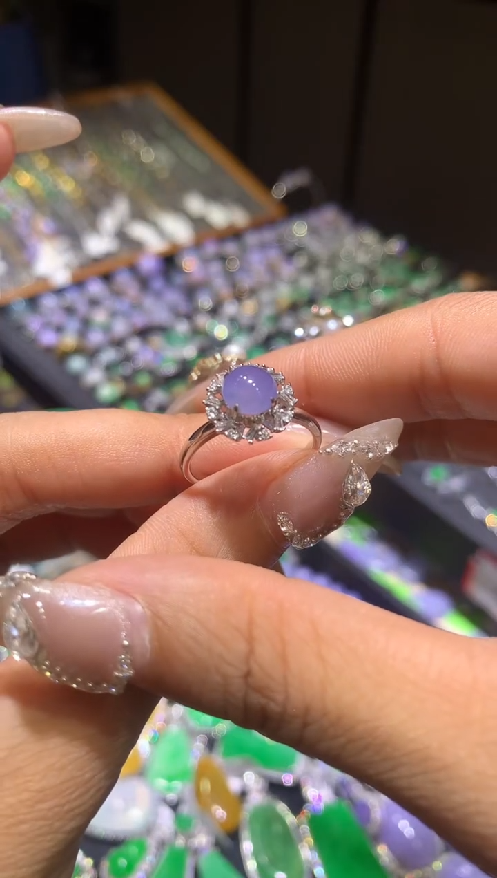 【闪购商品】翡翠吊坠(不含链)18K金镶嵌戒指