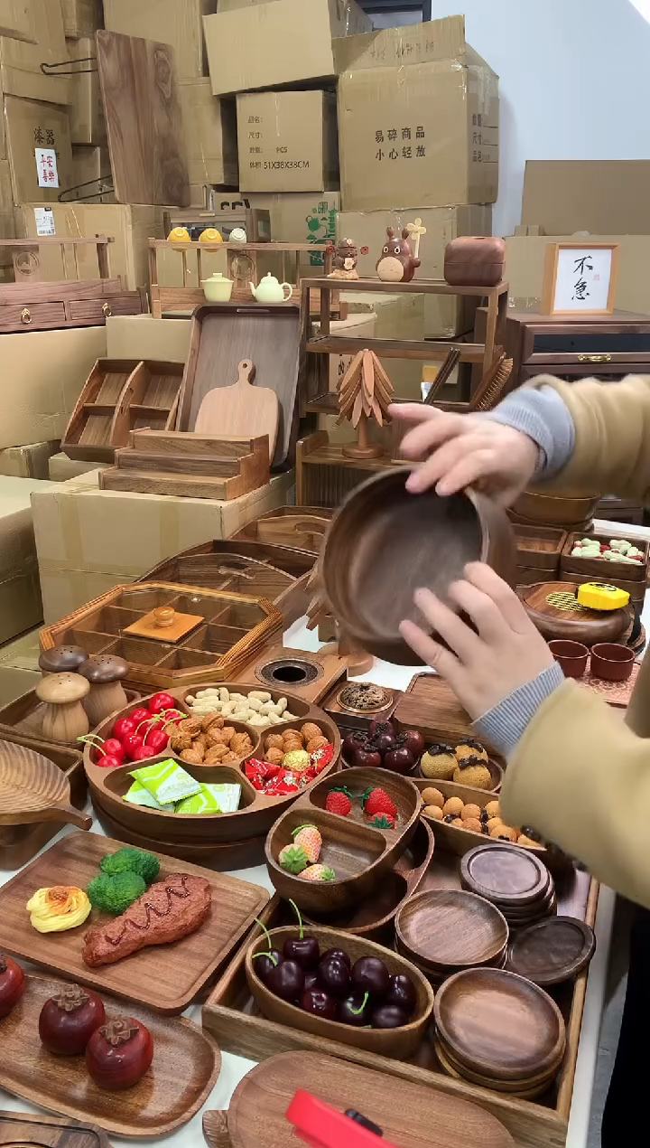 【闪购商品】木南美胡桃木大圆钵15*6