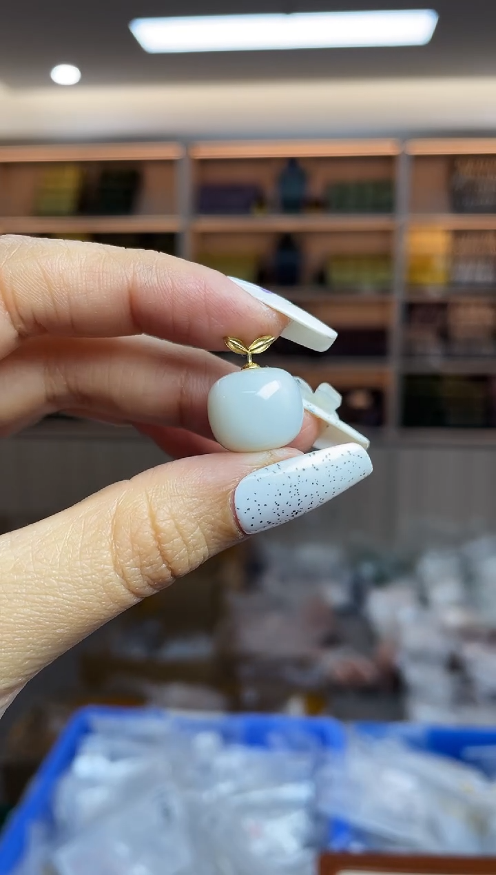 【闪购商品】和田玉·18K金镶嵌多样性发一件