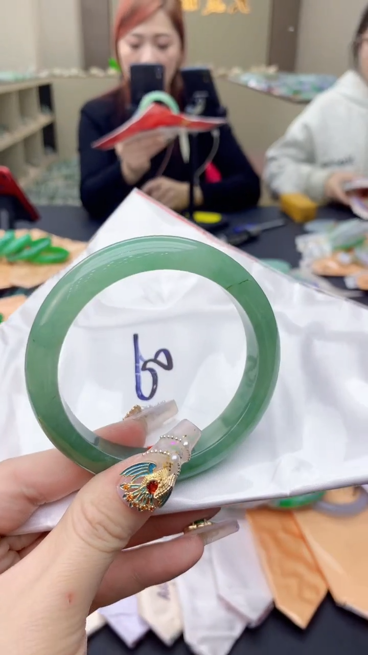 【闪购商品】翡翠手镯未镶嵌0565237314