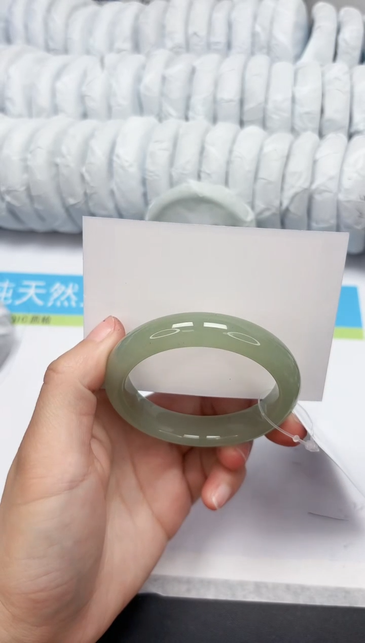 【闪购商品】石英质玉手镯未镶嵌359-54.2