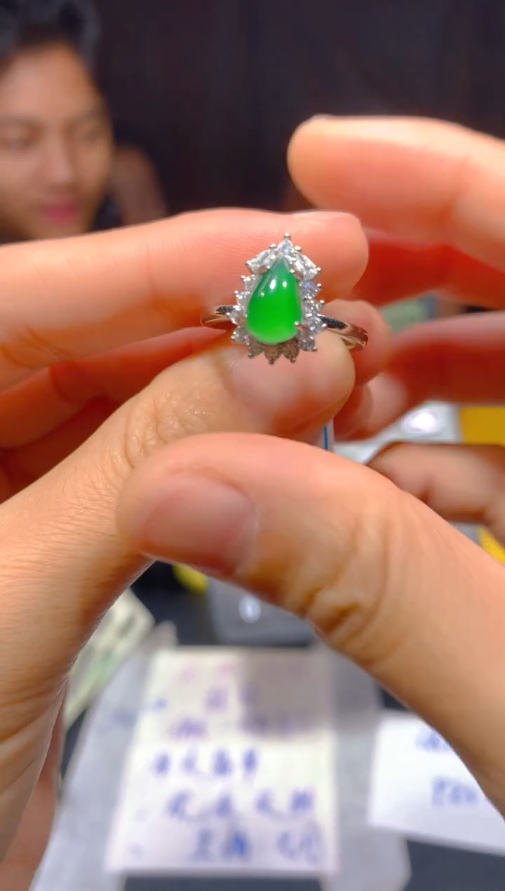 【闪购商品】定制翡翠未镶嵌20多样性发货（发其一）