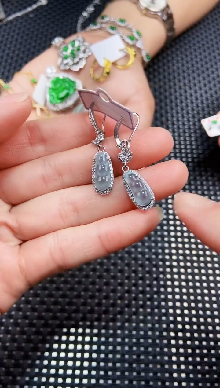 【闪购商品】翡翠耳饰未镶嵌111111111