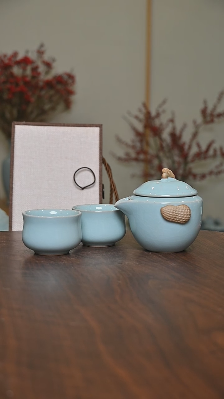 【闪购商品】其他天青釉朱家汝窑好事发生快客一壶二杯礼盒装