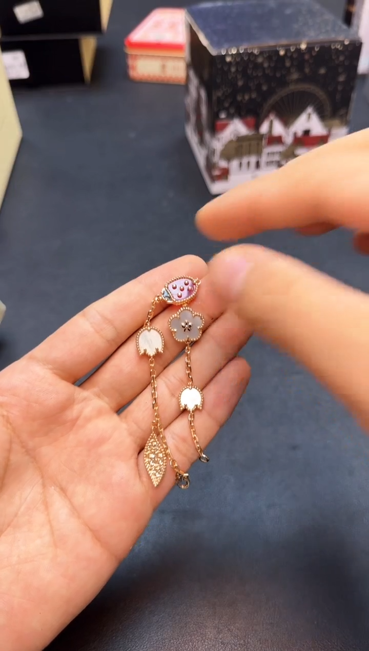 瓷片全新正品一件不留@@WE1354