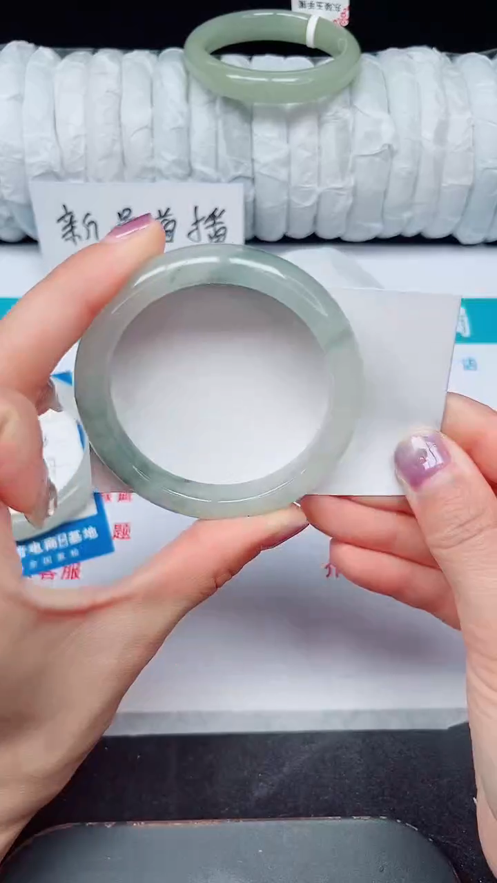 未镶嵌手镯石英质玉28-52/53