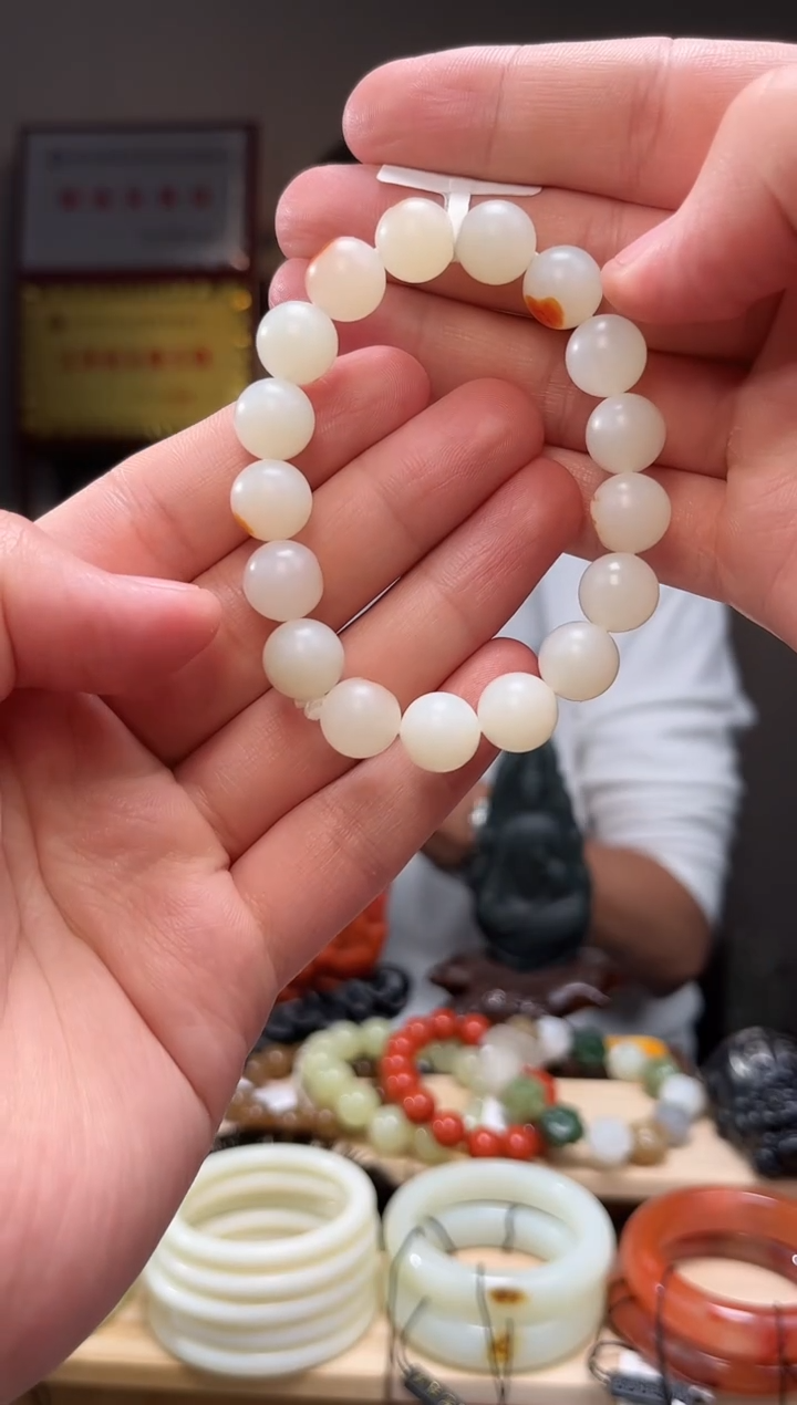 颈饰未镶嵌和田玉手串11+