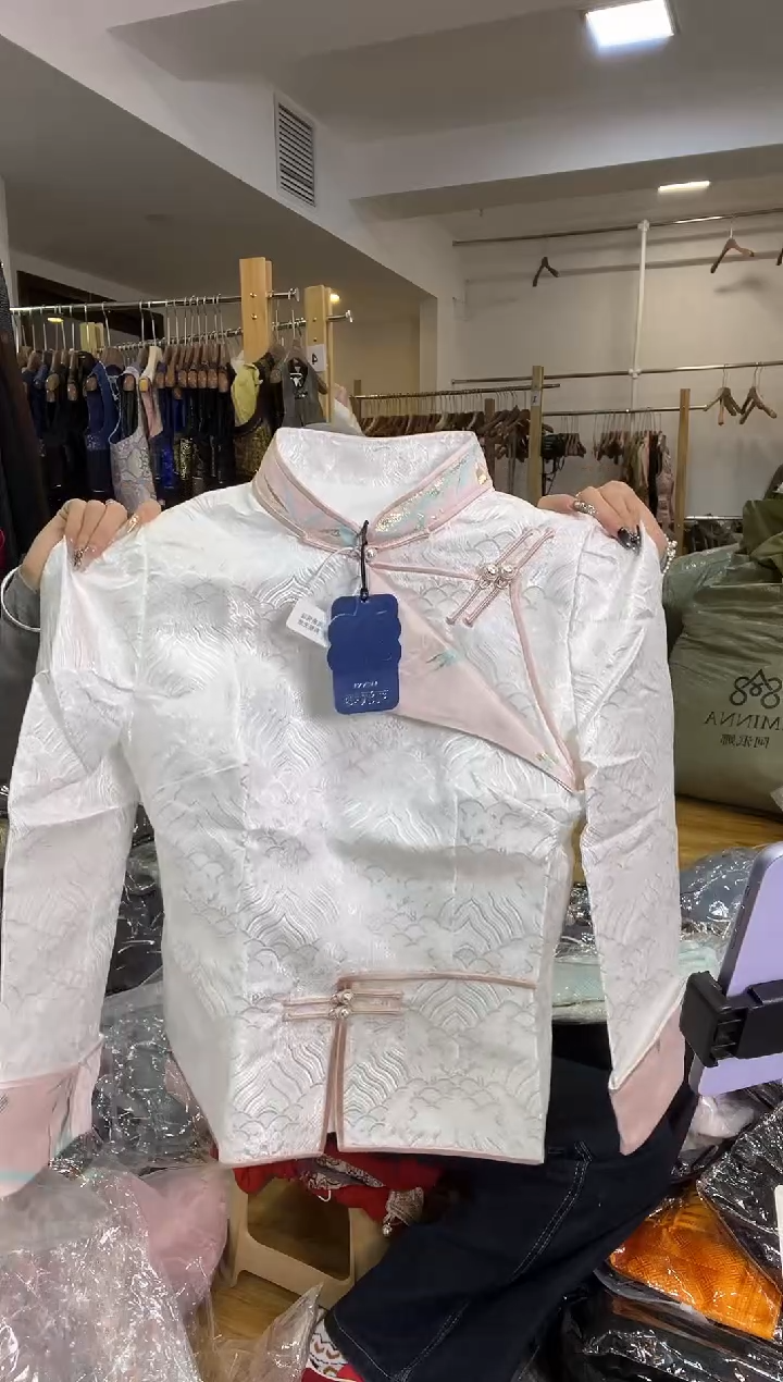 外套       2XL码    125-135斤