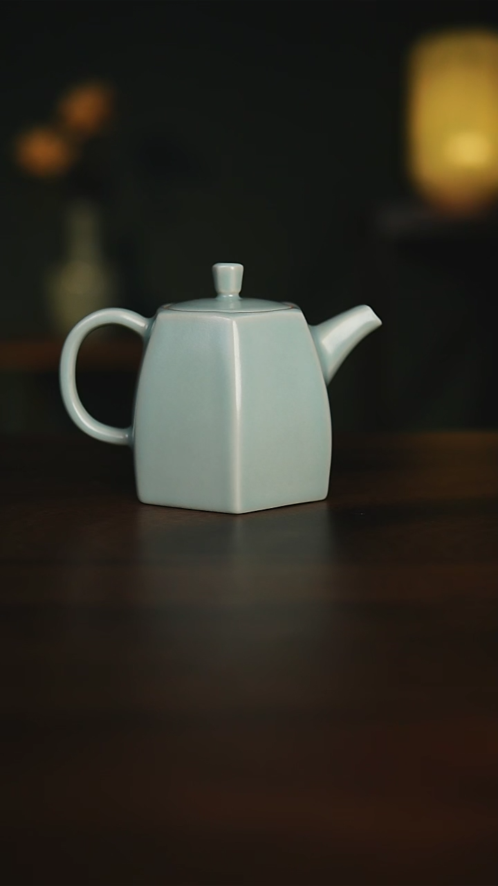 【闪购商品】仿古釉 不开片大师款 六方壶  一级