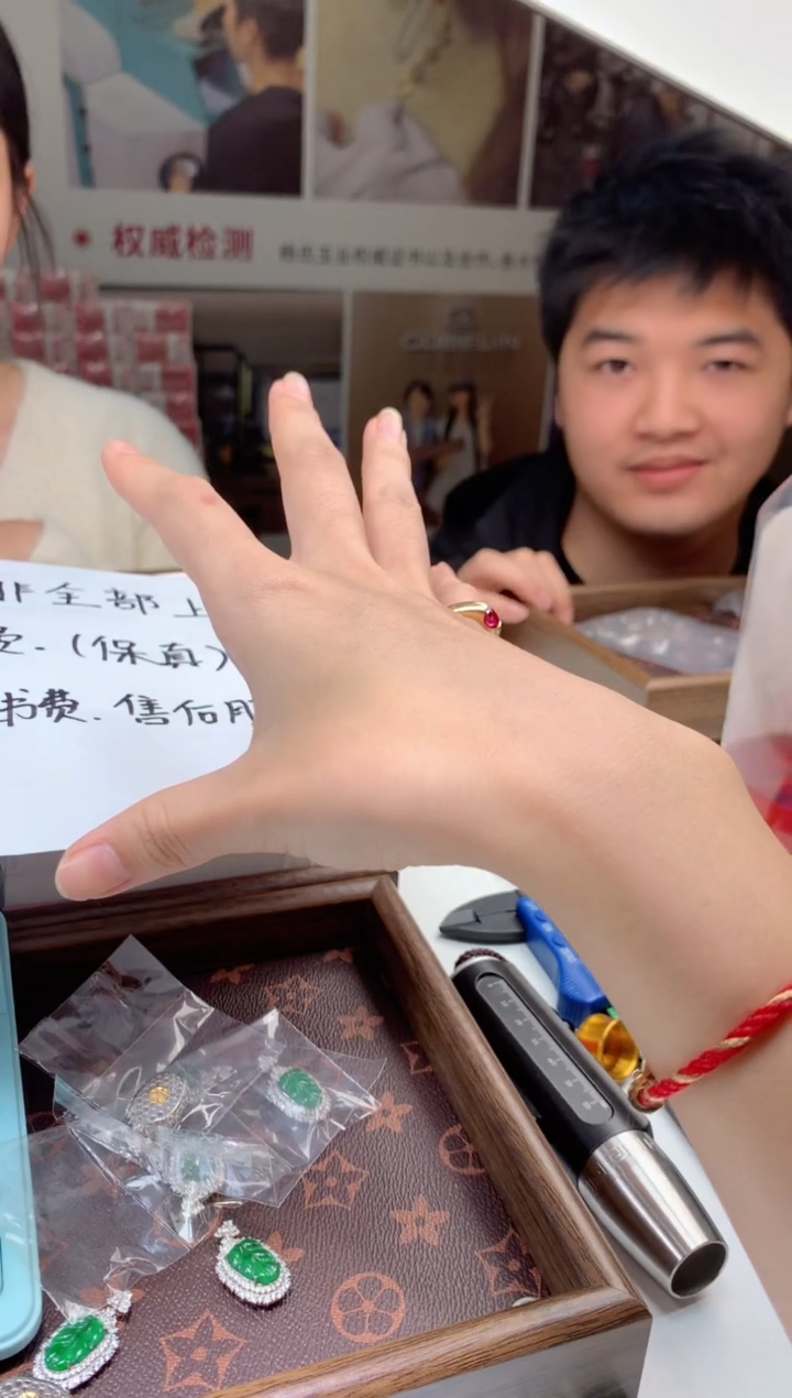 【闪购商品】石榴石手链未镶嵌天然石榴石-多样性发货