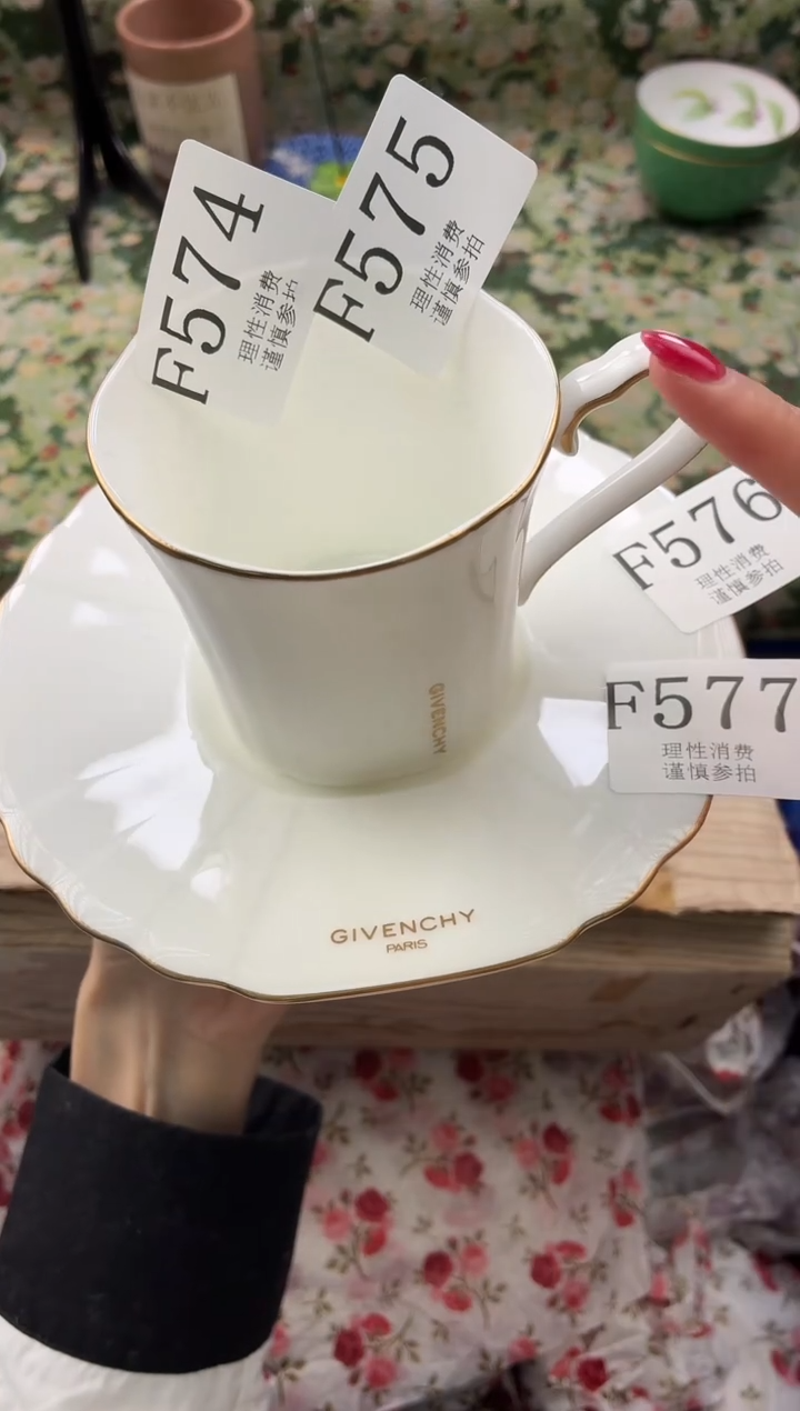 瓷片孙*       F577