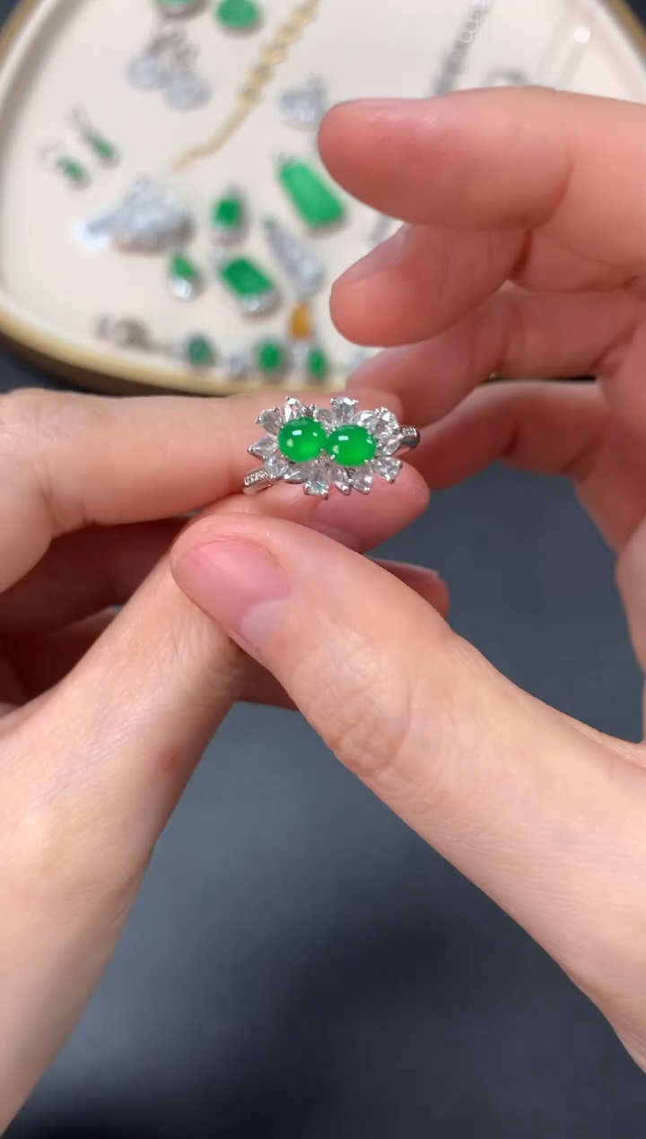 【闪购商品】翡翠戒指18K金镶嵌戒指11800