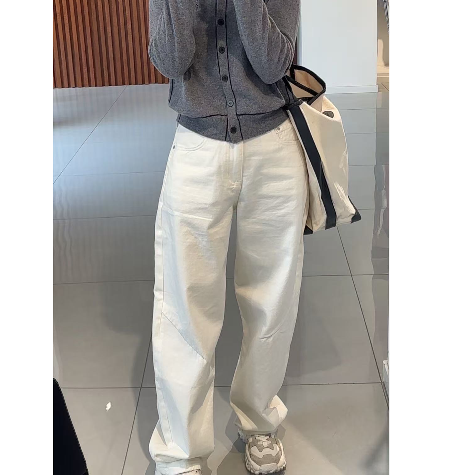 小个子褶皱高腰显瘦牛仔裤阔腿春季白色