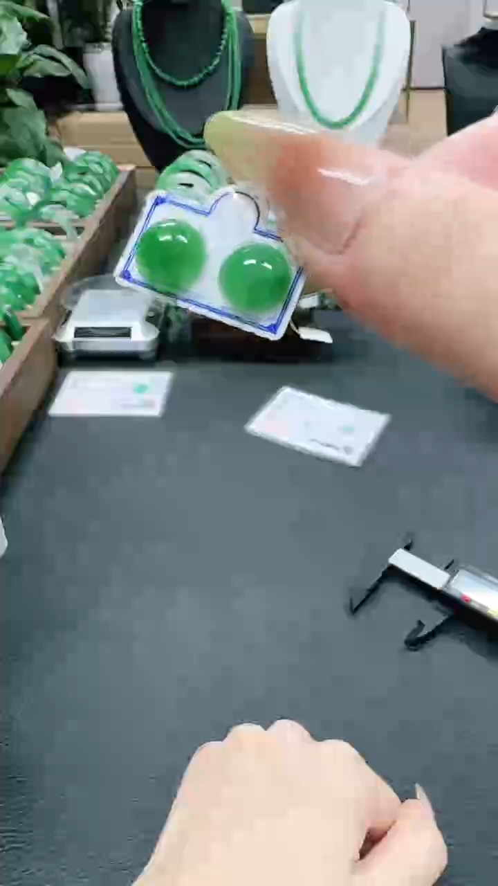 未镶嵌1石英质玉（非洲翠）/9932