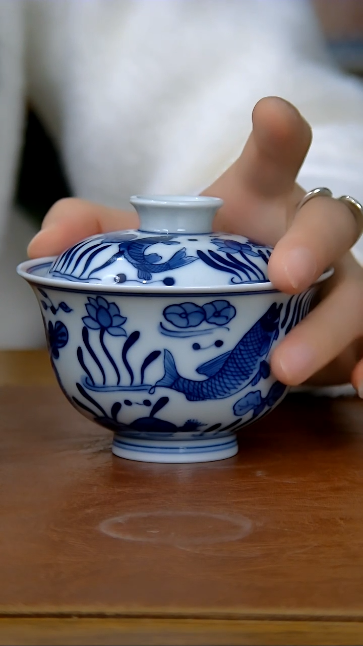 【闪购商品】鱼藻纹两才盖碗（柴窑）